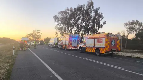 Accidente en la A-494. Fuente: Facebook Sab Bomeros Huelva Provincia