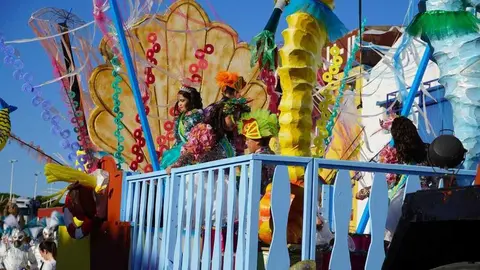 Gran Cabalgata final del Carnaval de la Luz 2026. Fuente. Facebook Ayto. Punta Umbr&iacute;a