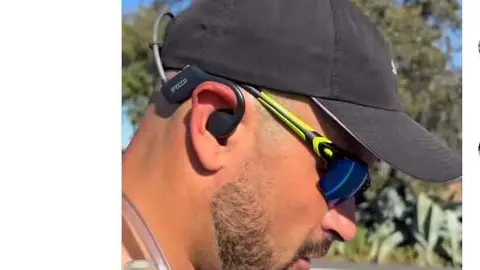 &Aacute;ngel Fortes durante el recorrido. Fuente: Instagram v&iacute;deo de &Aacute;ngel Fortes