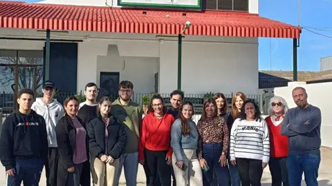 15 personas desempleadas se benefician del curso Tecnolog&iacute;a de las energ&iacute;as renovables