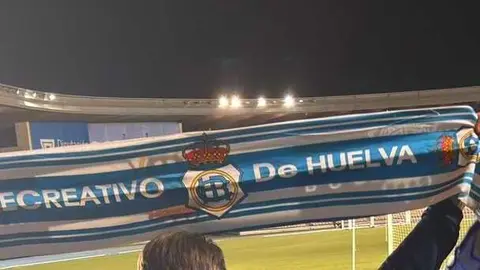 Bufanda del Recreativo perdida por Juan en Jerez. Fuente: X juaanmooreno_