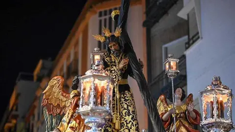 El Calvario por las calles de Huelva en este Lunes Santo. Fuente: Sa&uacute;l Garc&iacute;a