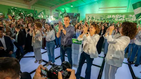 S&aacute;nchez y Montero al principio del mitin