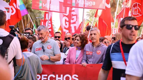 Los sindicatos convierten la maniestaci&oacute;n del 1 de mayo en un mitin