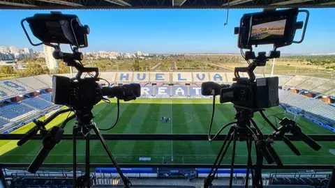 C&aacute;maras del Grupo Azahara en el Nuevo Colombino