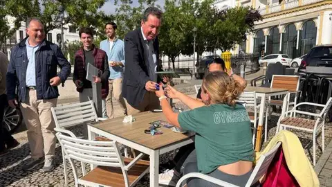Manuel Andr&eacute;s Gonz&aacute;lez en Aracena. Fuente: PP