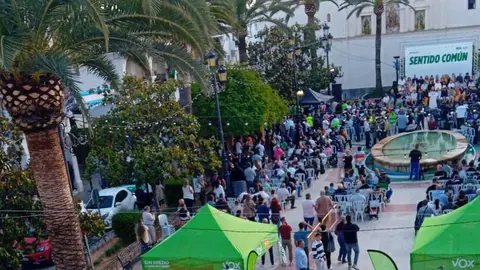 El mitin de Abascal se celebr&oacute; en la plaza de Espa&ntilde;a lepera