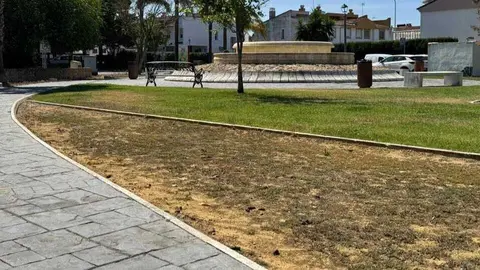 Excrementos de animales en Aljaraque. Fuente: Facebook Adri&aacute;n Cano