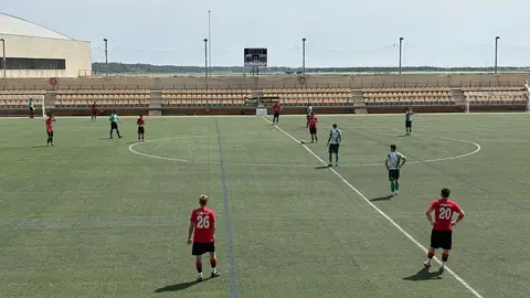 Jugadores del Ayamonte- Ol&iacute;mpica Valverde&ntilde;a en el partido disputado. Fuente: Facebook Ol&iacute;mpica Valverde&ntilde;a