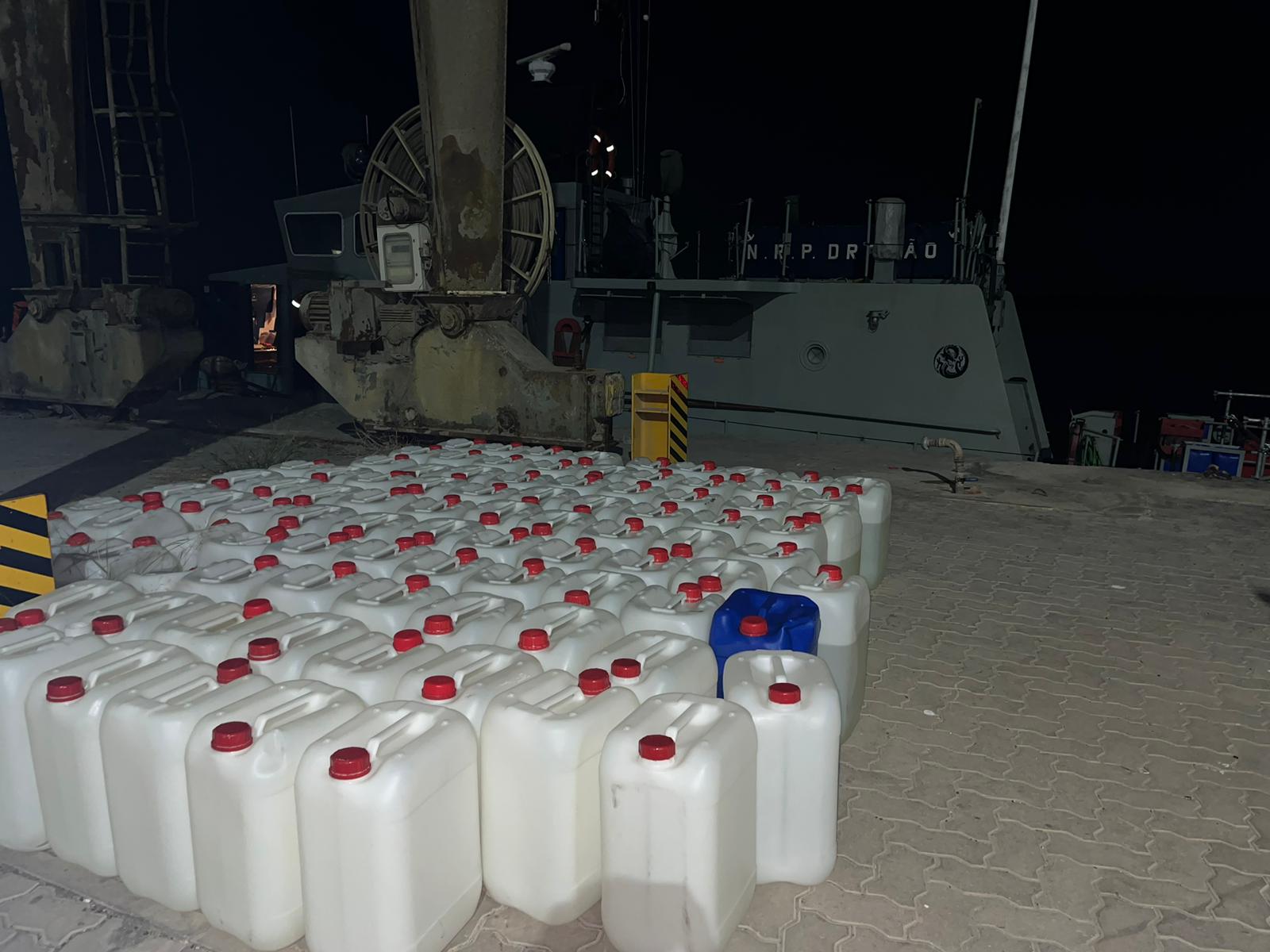Garrafas de combustible intervenidas