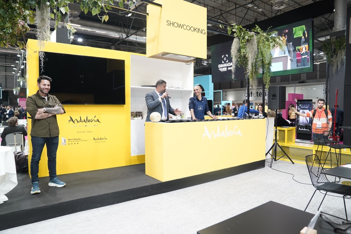 fitur16