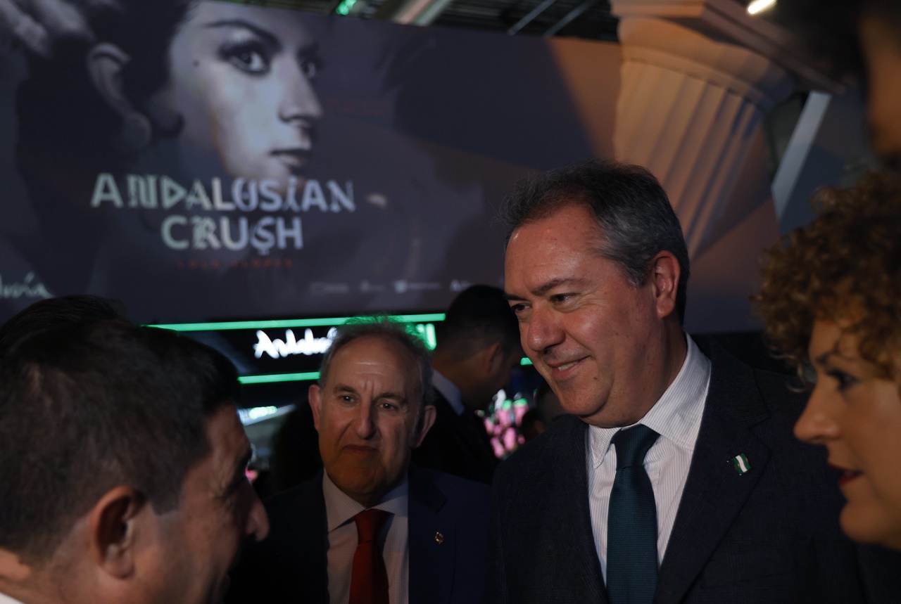 Espadas durante su visita a Fitur