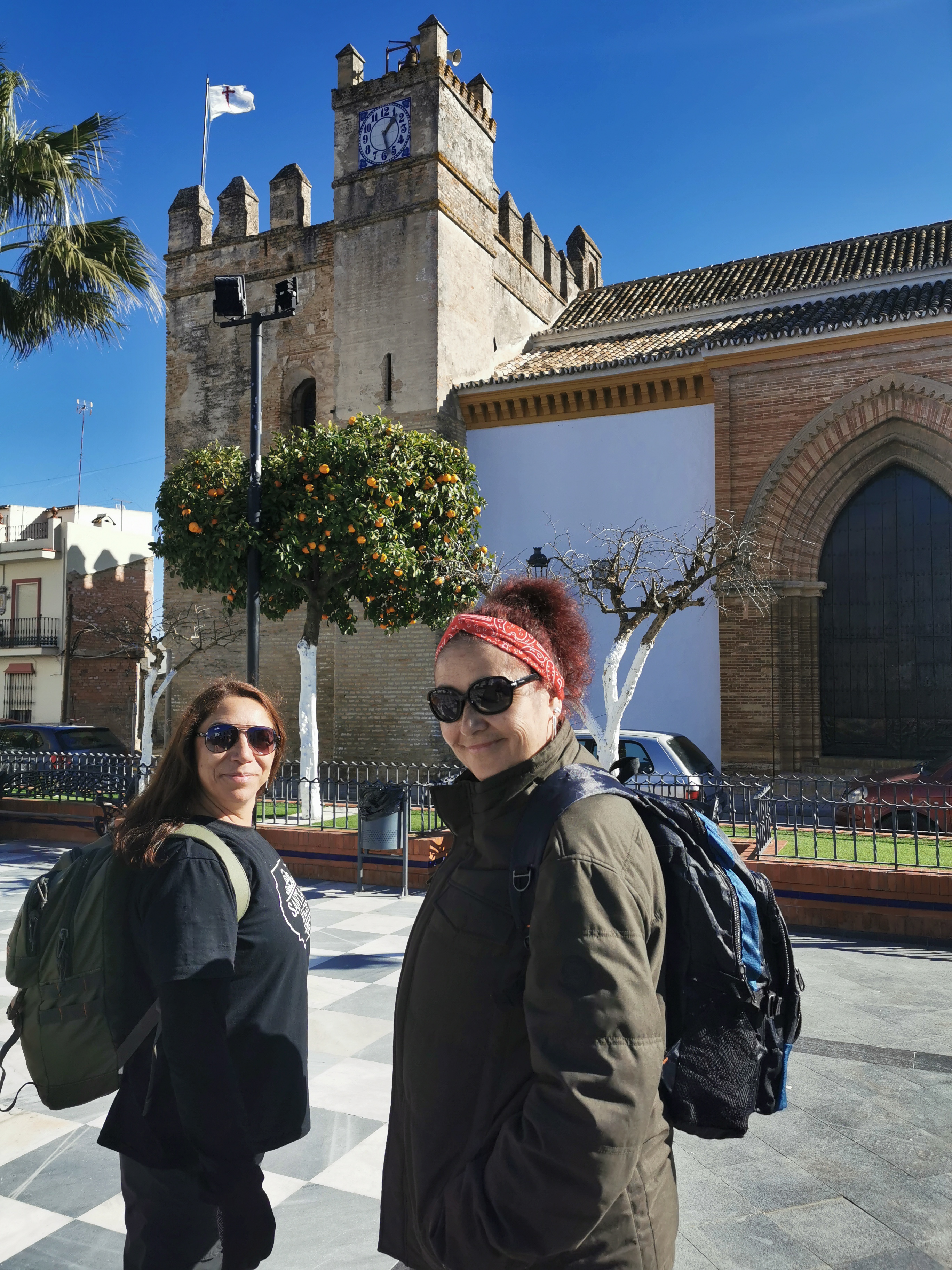 Las dos chilenas visitando Hinojos