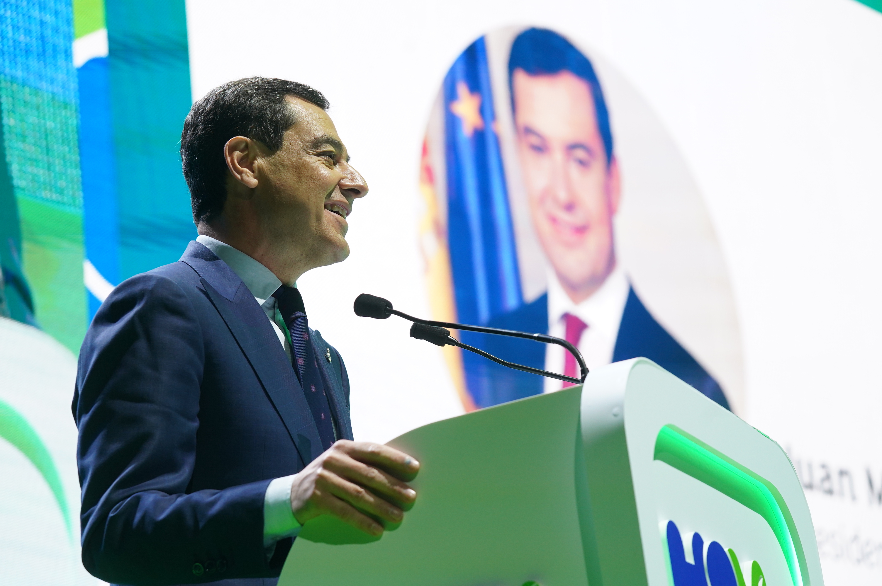 Juanma Moreno, presidente de la Junta de Andalucía, ha inaugurado el congreso en Huelva