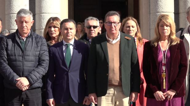 Minuto de silencio en Huelva capital