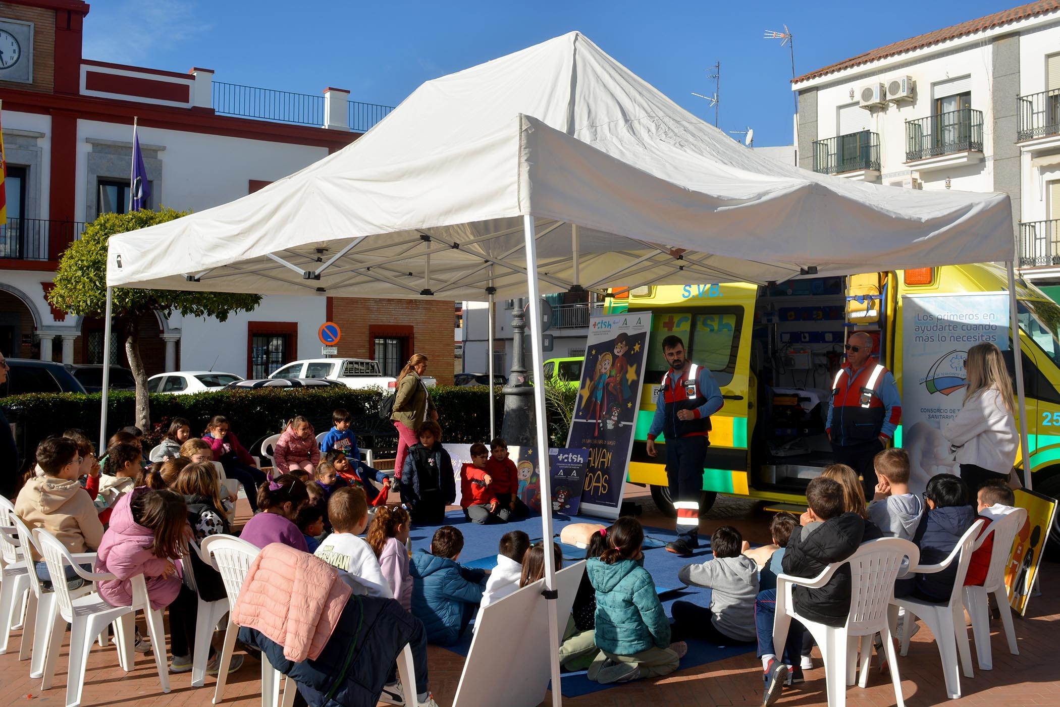 Aula Móvil en la Plaza de España en Gibraleón