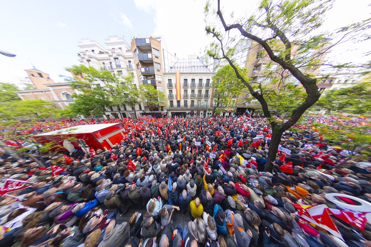 Militantes ante Ferraz