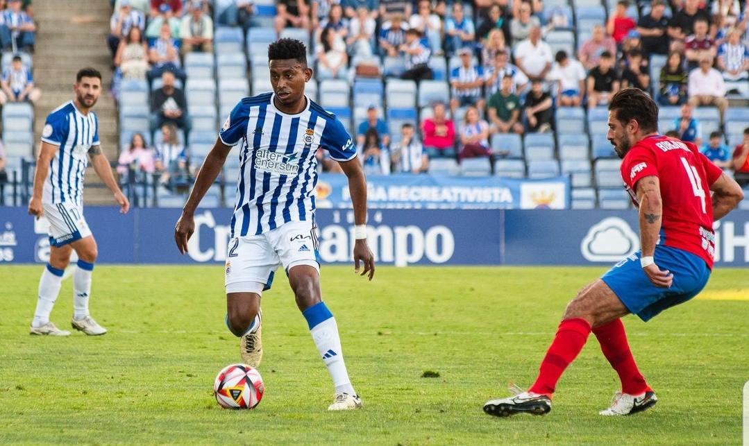 Josiel Núñez es todo un fijo en los esquemas de Abel Gómez: Instagram oficial del Recreativo de Huelva