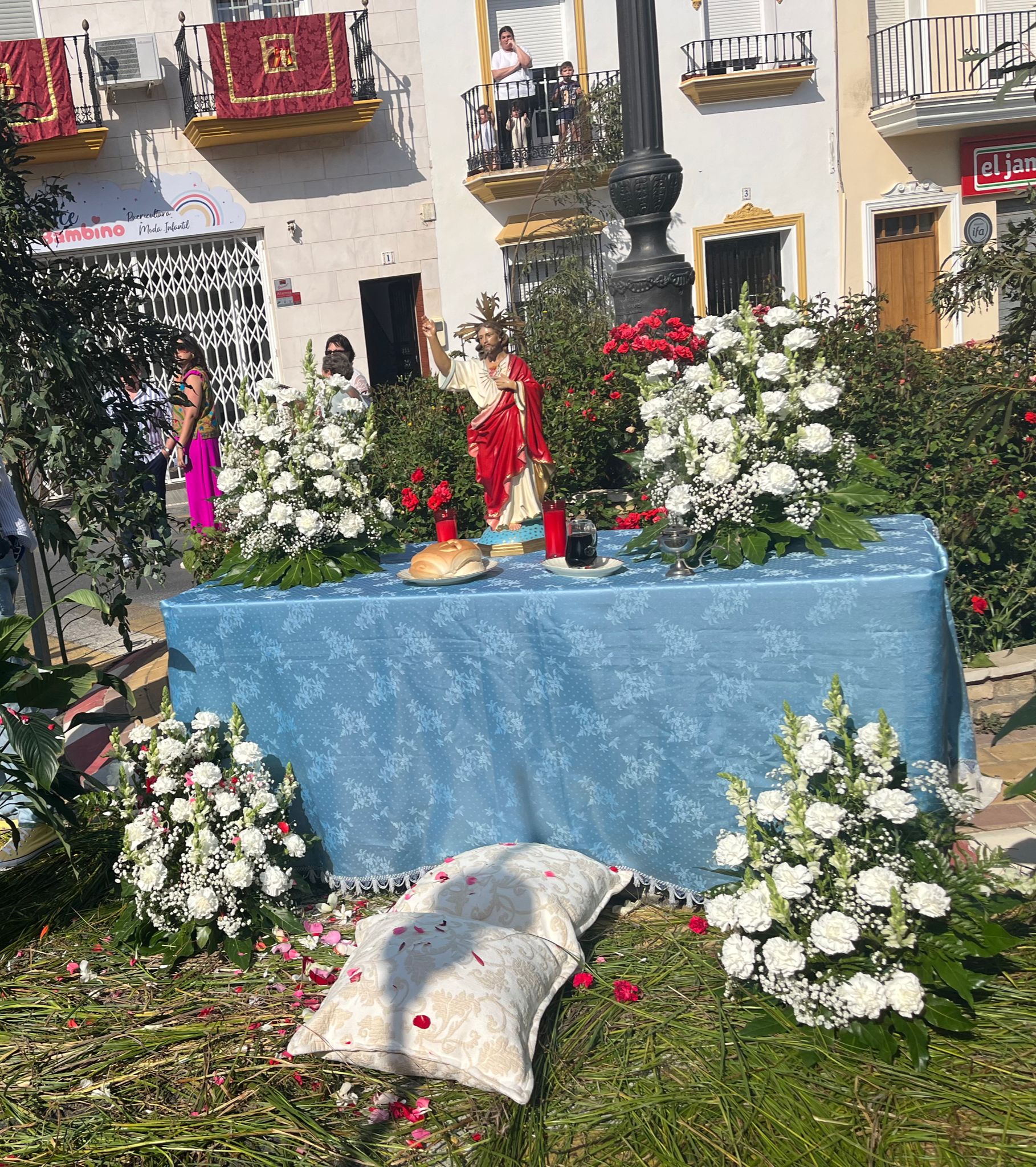 Las celebraciones del Corpus Christi 2024 en Palos de la Frontera han sido todo un éxito. Fuente: Imagen de archivo