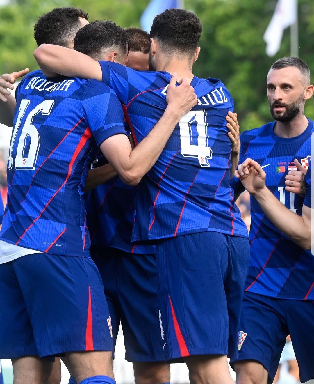 La selección balcánica celebra un tanto durante uno de los partidos preparatorios disputados la pasada semana. Fuente: Instagram personal de Josko Gvuardiol