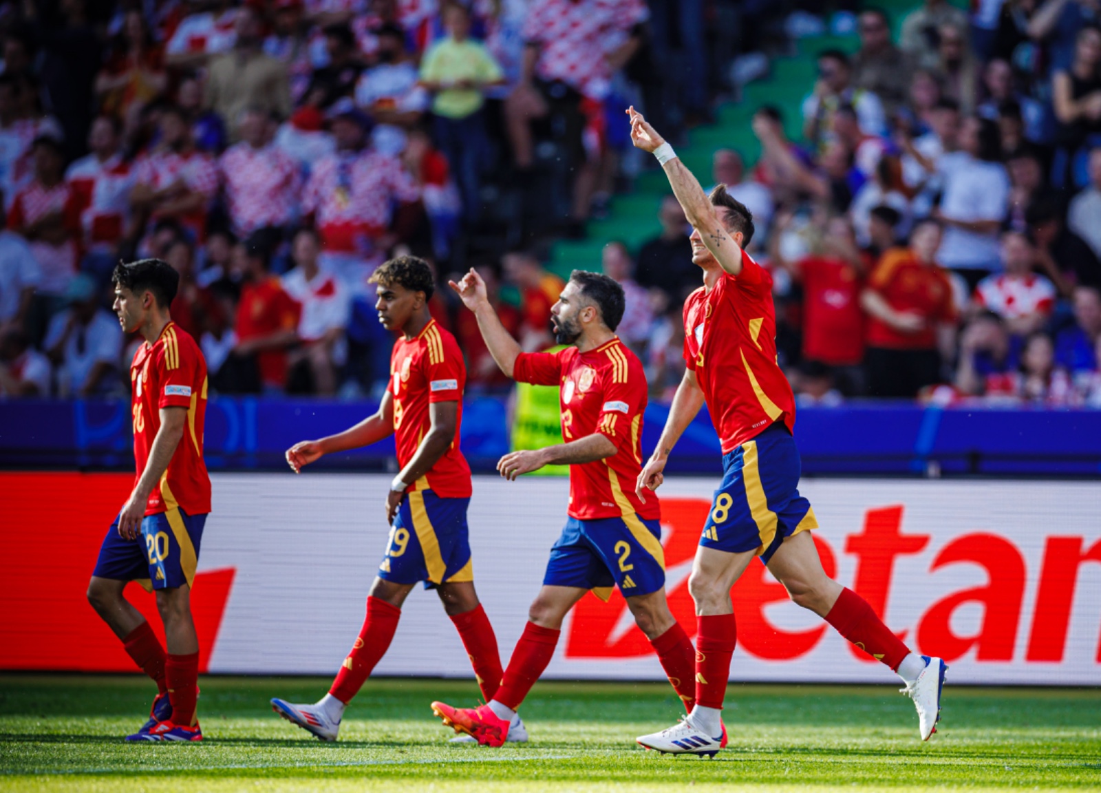 Fabian ruiz marcó el segundo y asistió en el primero a Morata disipando todas las dudas en torno a su figura. Fuente: Twitter oficial de la FEF