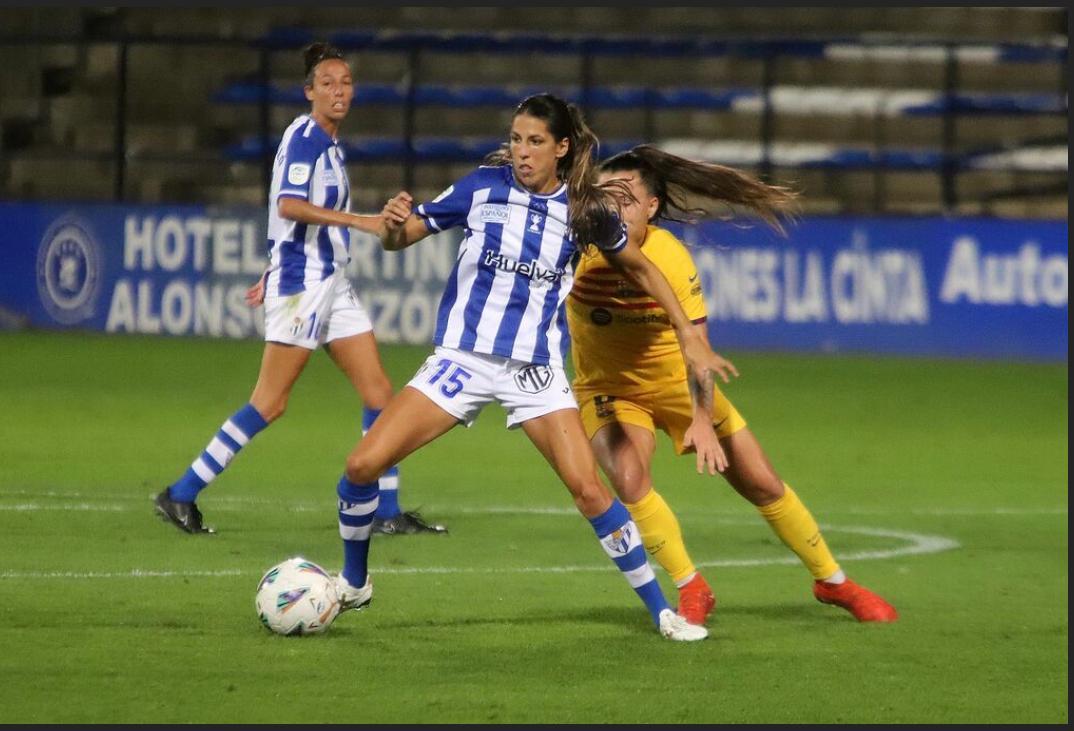 201 partidos, 13 goles, indiscutible en las alineaciones, querida en el vestuario y en la grada y preparadora física. Todo esto en siete temporadas en Huelva. Fuente: Imagen de archivo