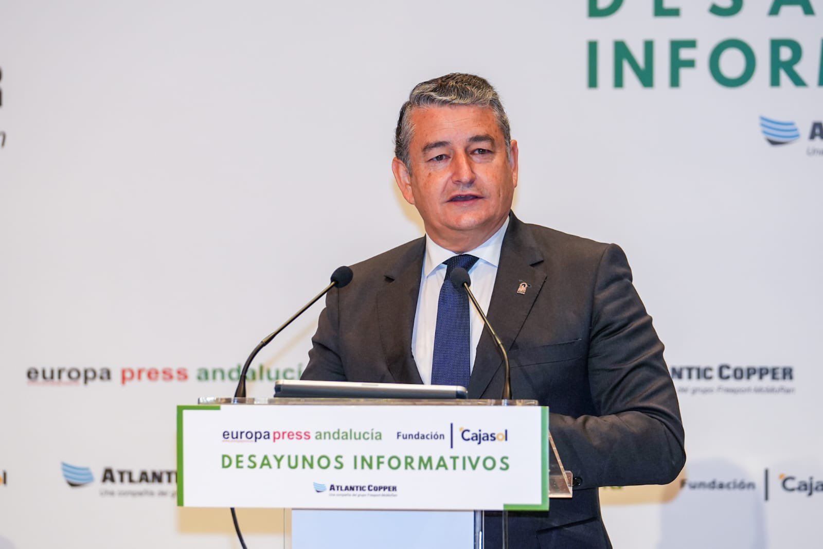 El consejero Antonio Sanz ha calificado de "revolucionaria" la nueva aplicación.
