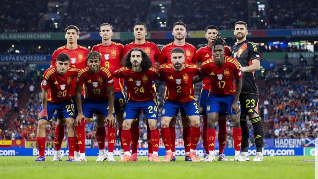España repitió el once habitual para el partido contra Albania. Fuente: Instagram personal de Nico Williams