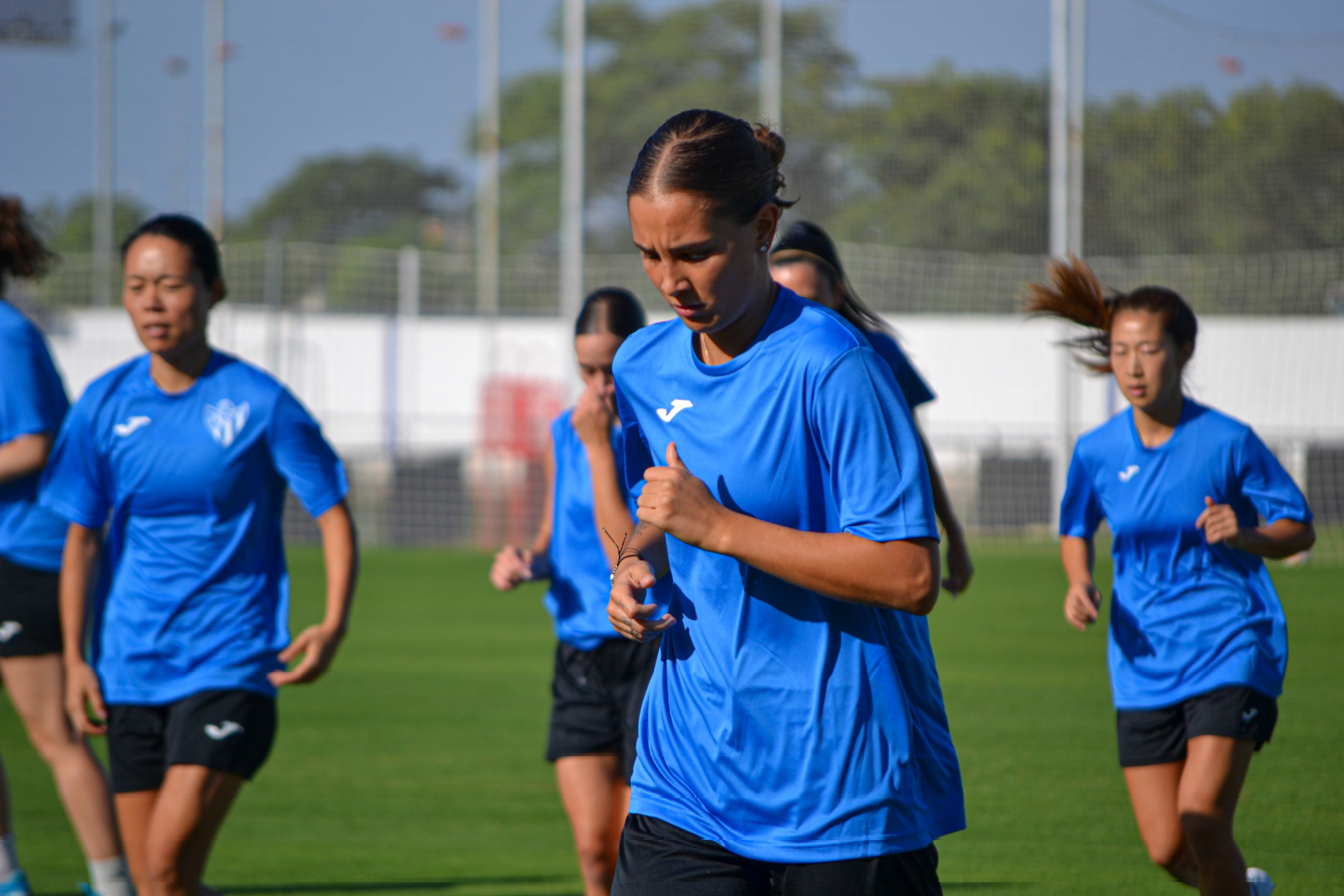 El Sporting de Huelva prepasra su segunda semana de pretemporada en la que se verá las caras con el Cacereño el próximo sábado 10 de agosto. Fuente: Twitter Sporting de Huelva