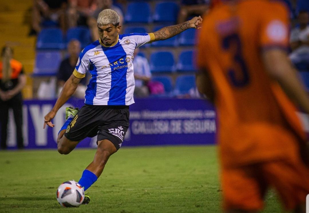 Moreno en su etapa en el Hércules CF. Fuente: Instagram de César Moreno