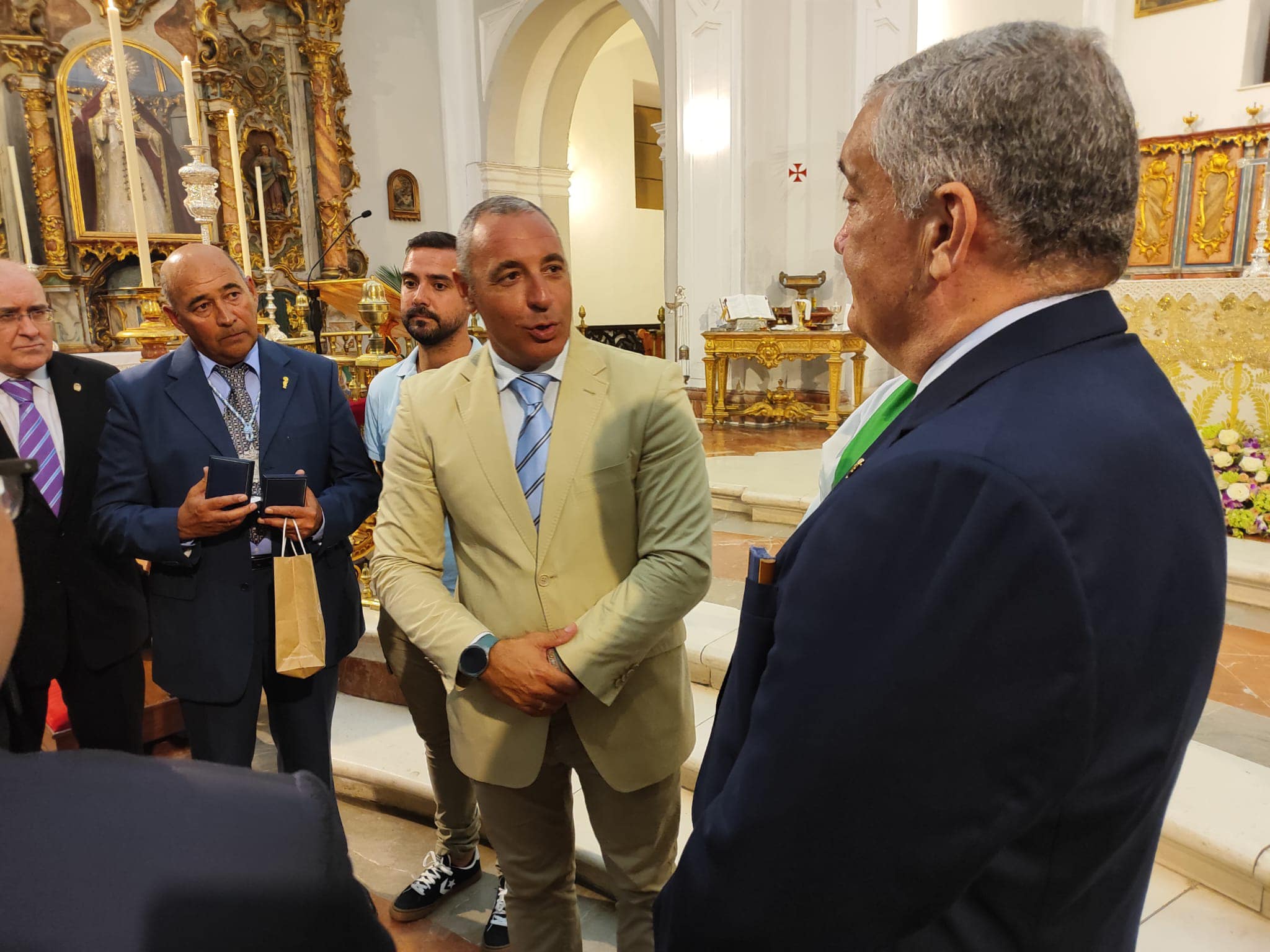 Homenaje a quienes dejan sus trabajaderas 2