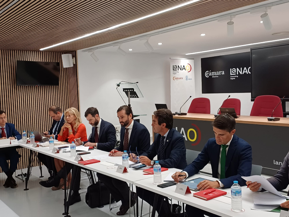 Un momento de la reunión sobre el aeropuerto