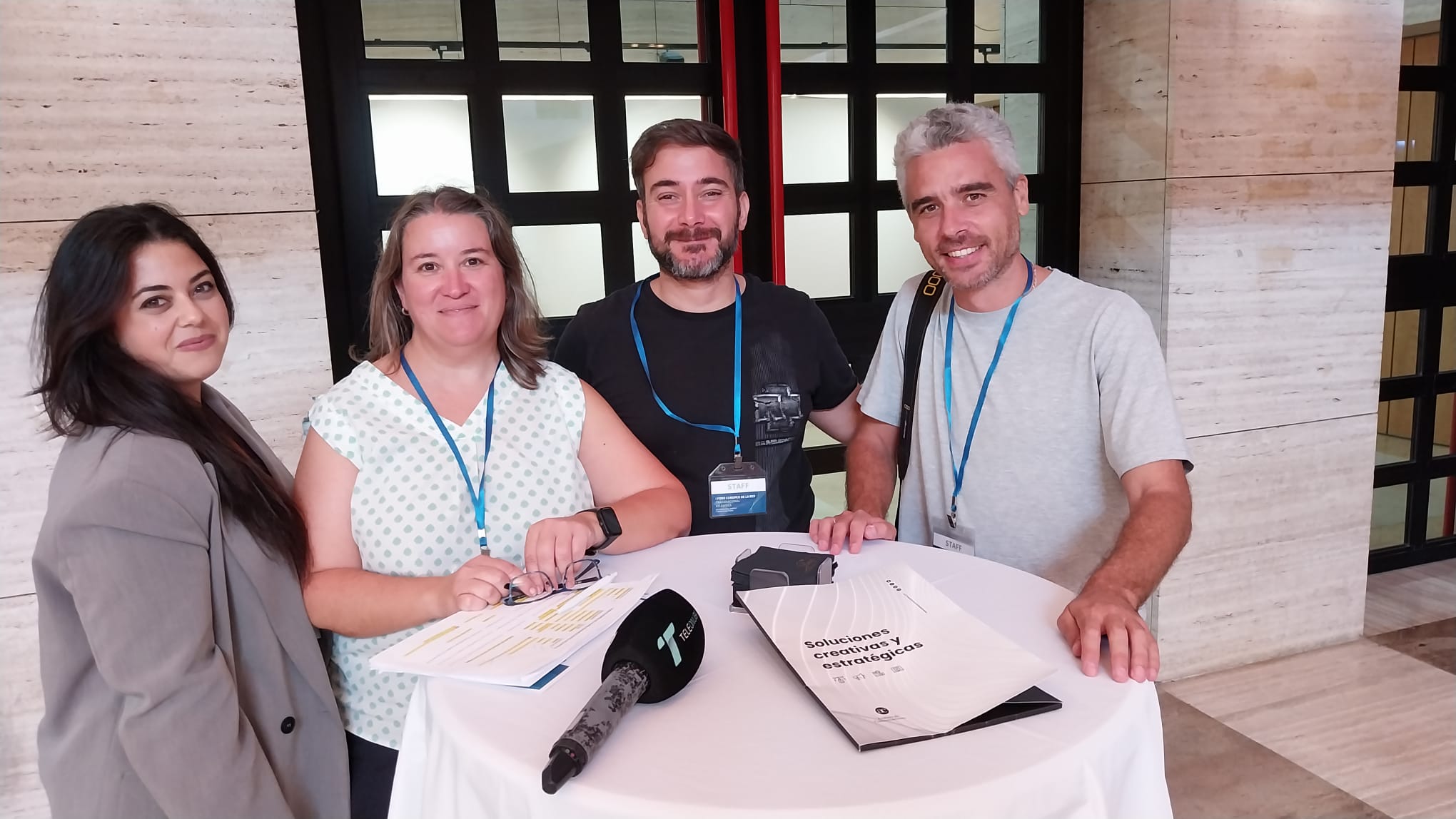 Los compañeros de Azahara en un receso