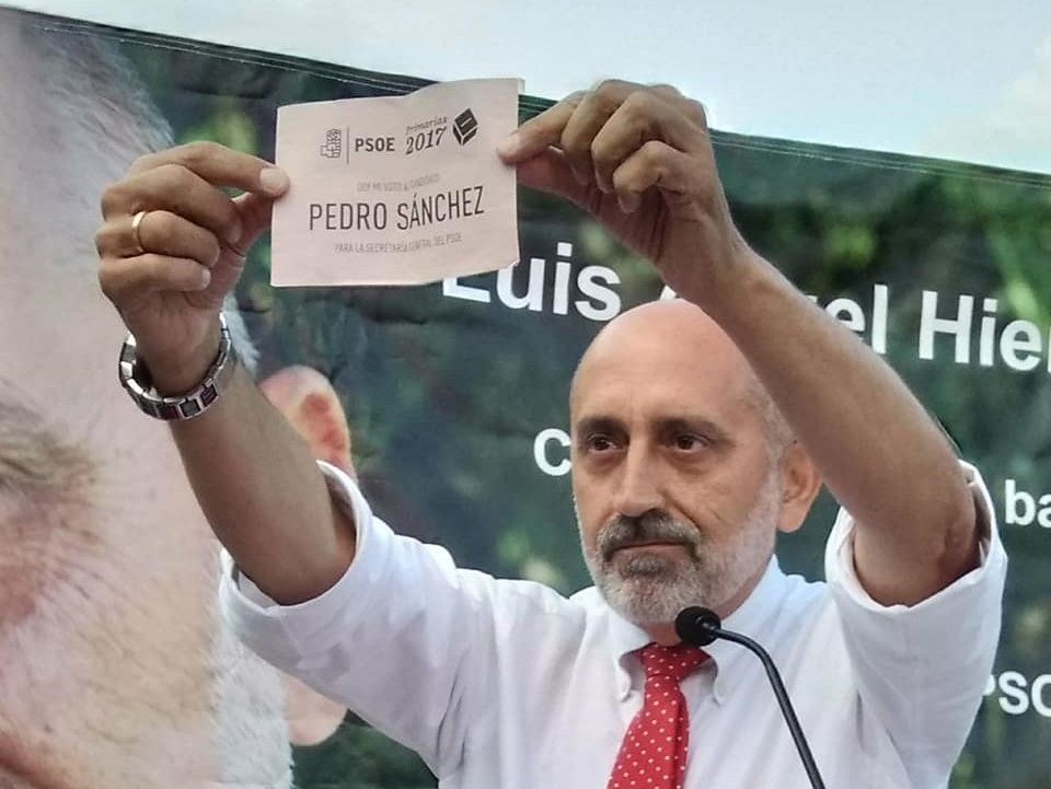 Luis Ángel Hierro lidera uno de los movimientos críticos del PSOE-A