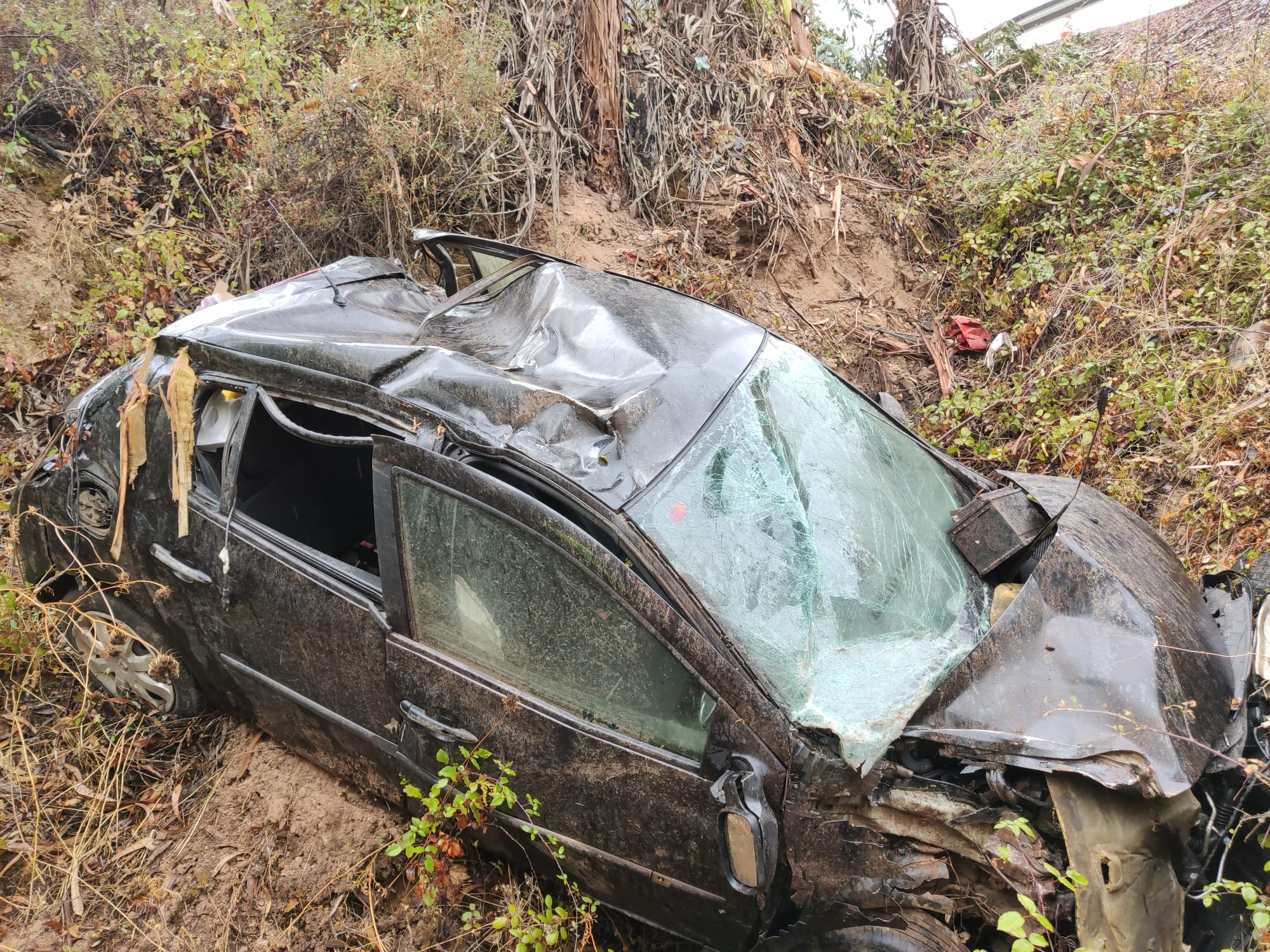 El coche sufrió importantes daños