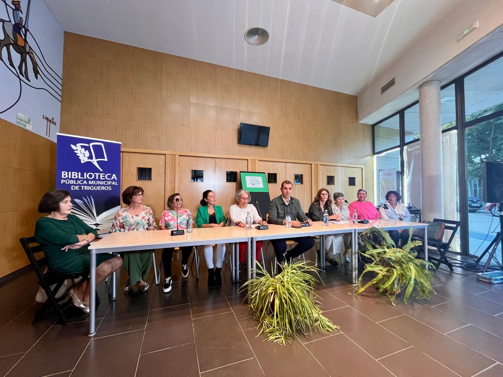 241024. Acto de presentación de la iniciativa ciudadana solidaria que apoya el Ayuntamiento de Trigueros