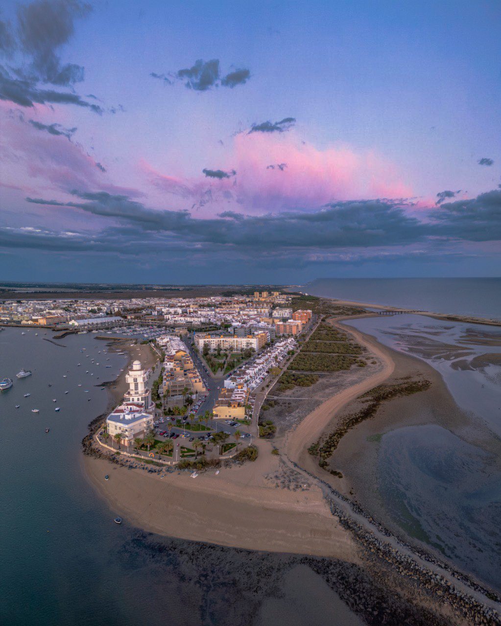 Atardecer en Isla Cristina. Foto: @rafaelsanexp