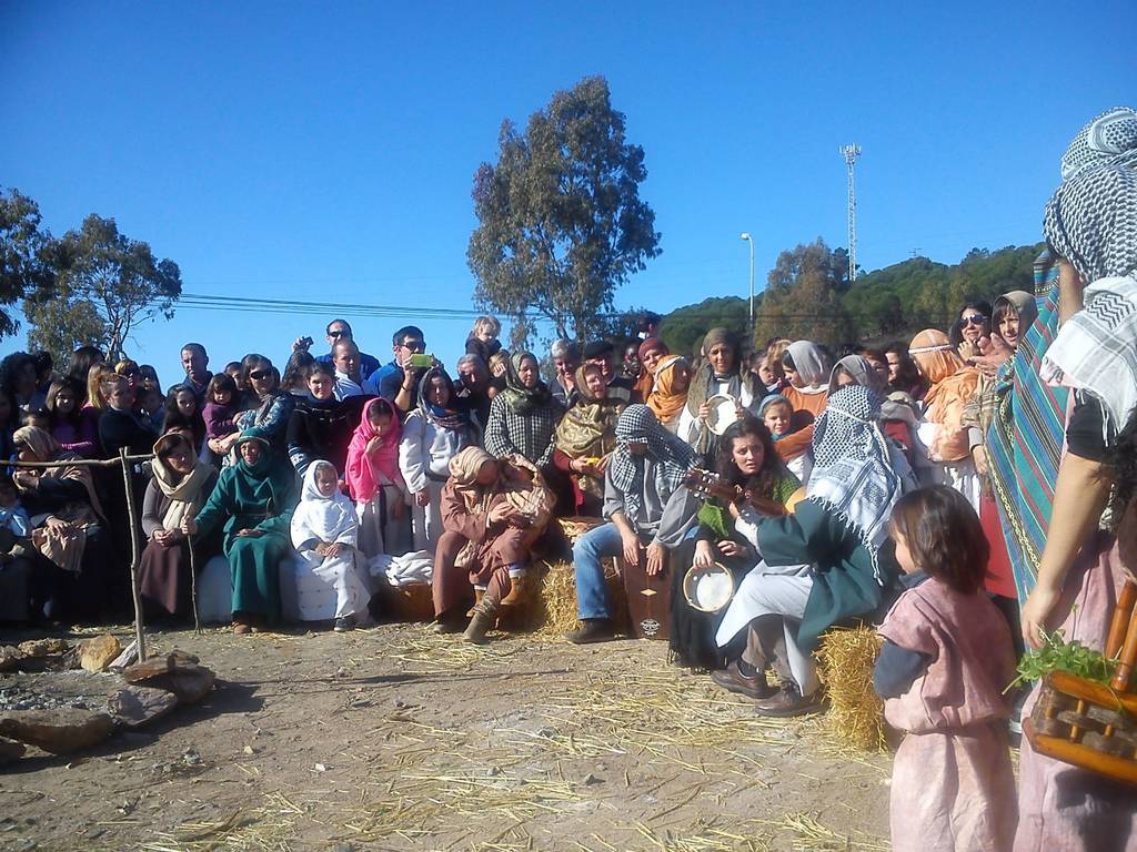 Foto de archivo de la entrega del oro a los Reyes Magos