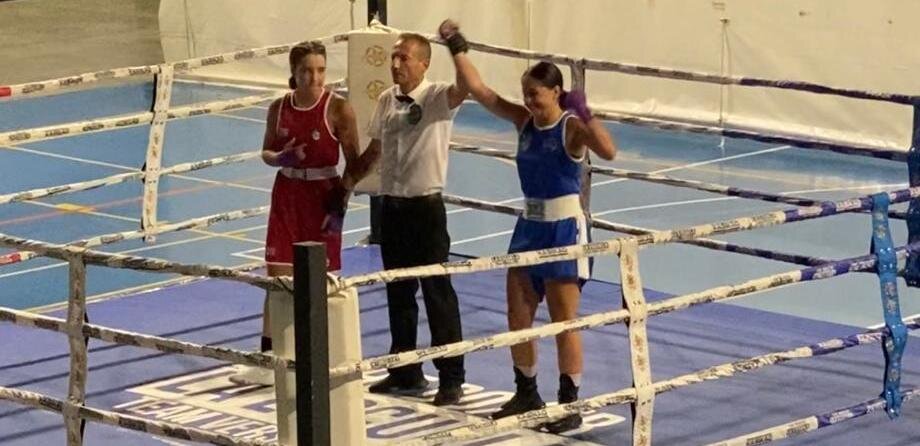 María Fernández Rull, boxeadora del Club Lionheart Boxing Huelva, se lleva el Campeonato Junior Femenino de Andalucía en cat.-57. Fuente: Imagen de archivo