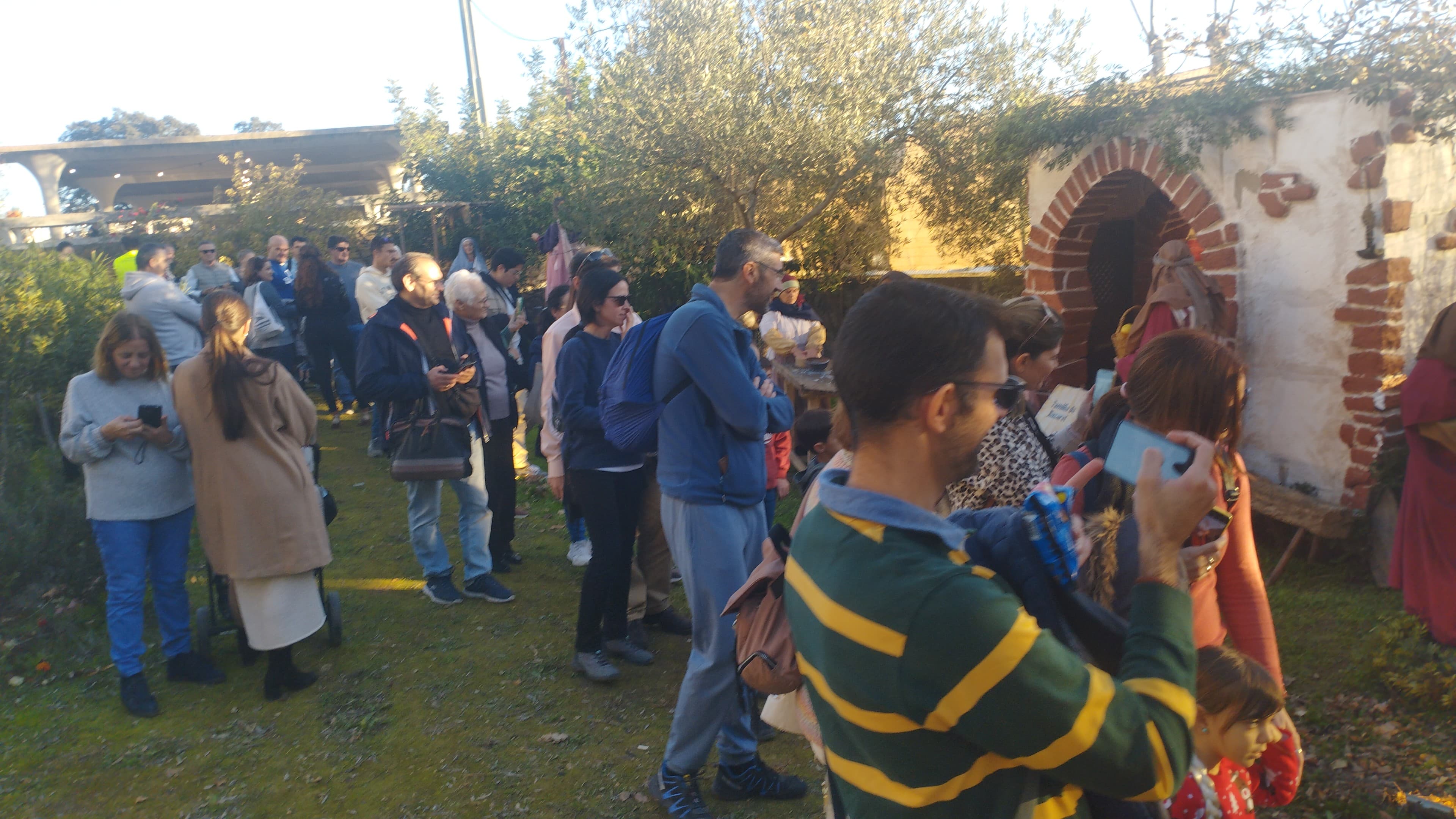 Numeroso público en el Belén Viviente de Higuera de la Sierra