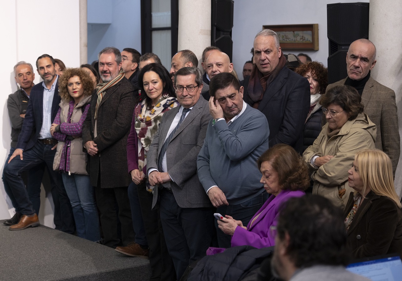 Algunos asistentes a la rueda de prensa de Montero