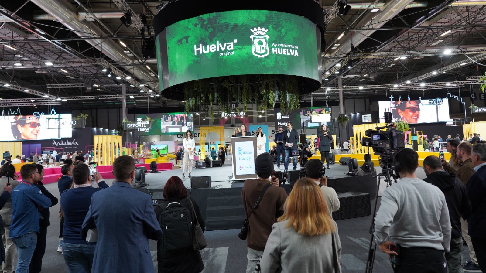 Fitur 2024