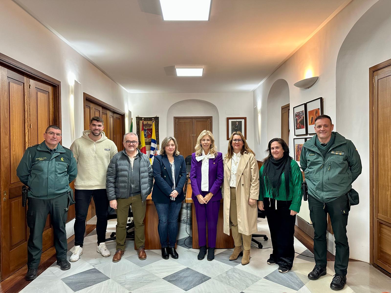 Visita de María José Rico a Beas por las obras del PFEA | Subdelegación del Gobierno en Huelva