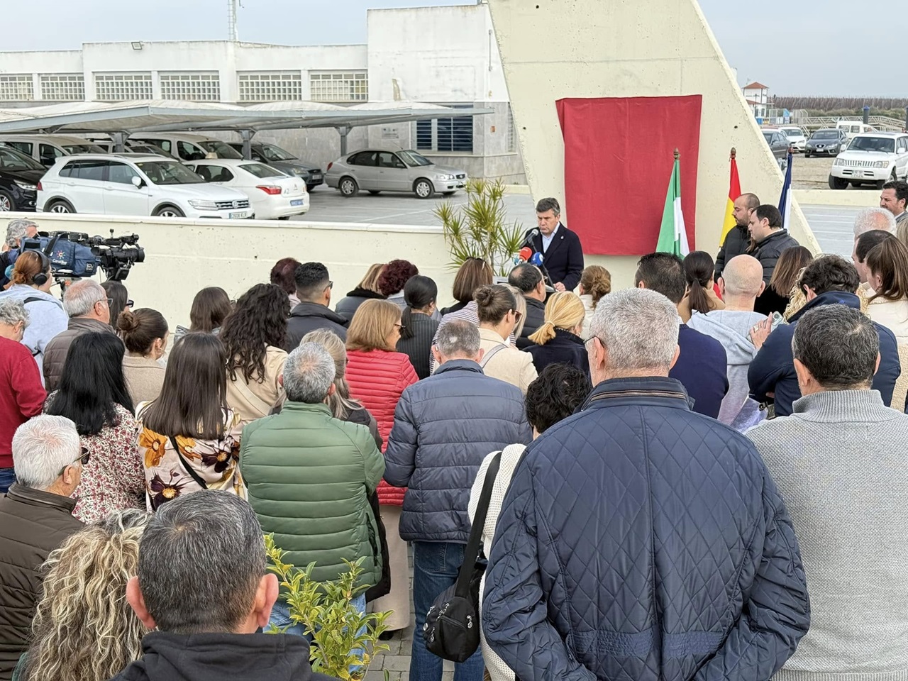 Al acto han acudido numerosos vecinos