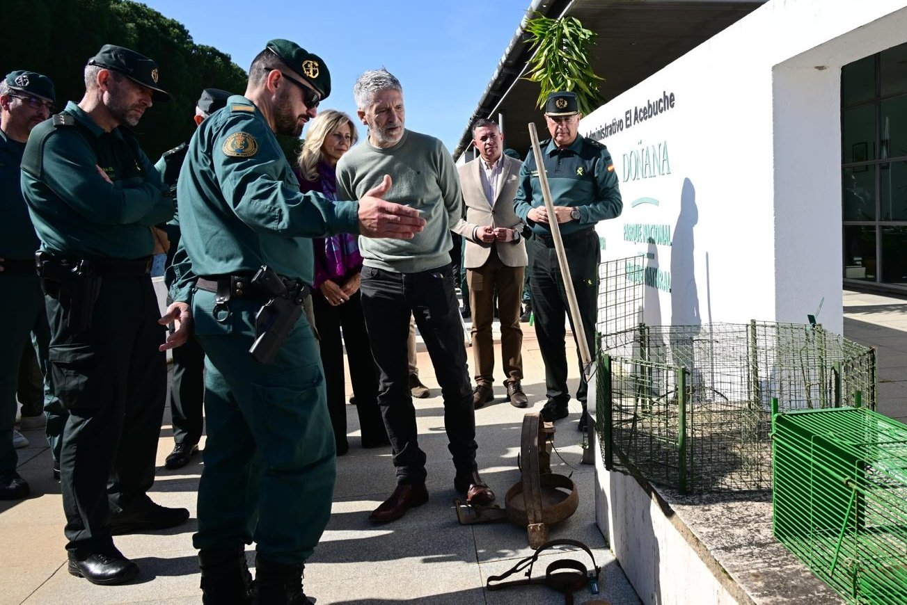 Visita del ministro del Interior, Fernando Grande-Marlaska, a Doñana | Ministerio del Interior