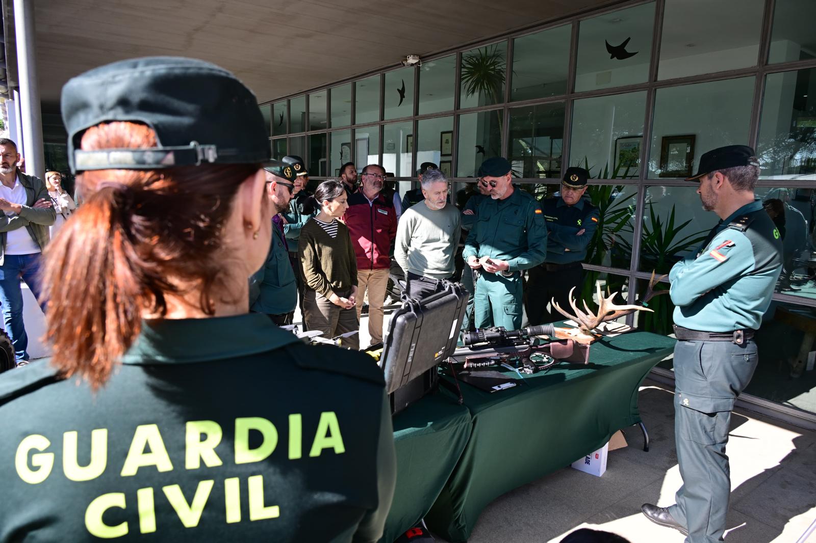 Visita del ministro del Interior, Fernando Grande-Marlaska, a Doñana | Ministerio del Interior