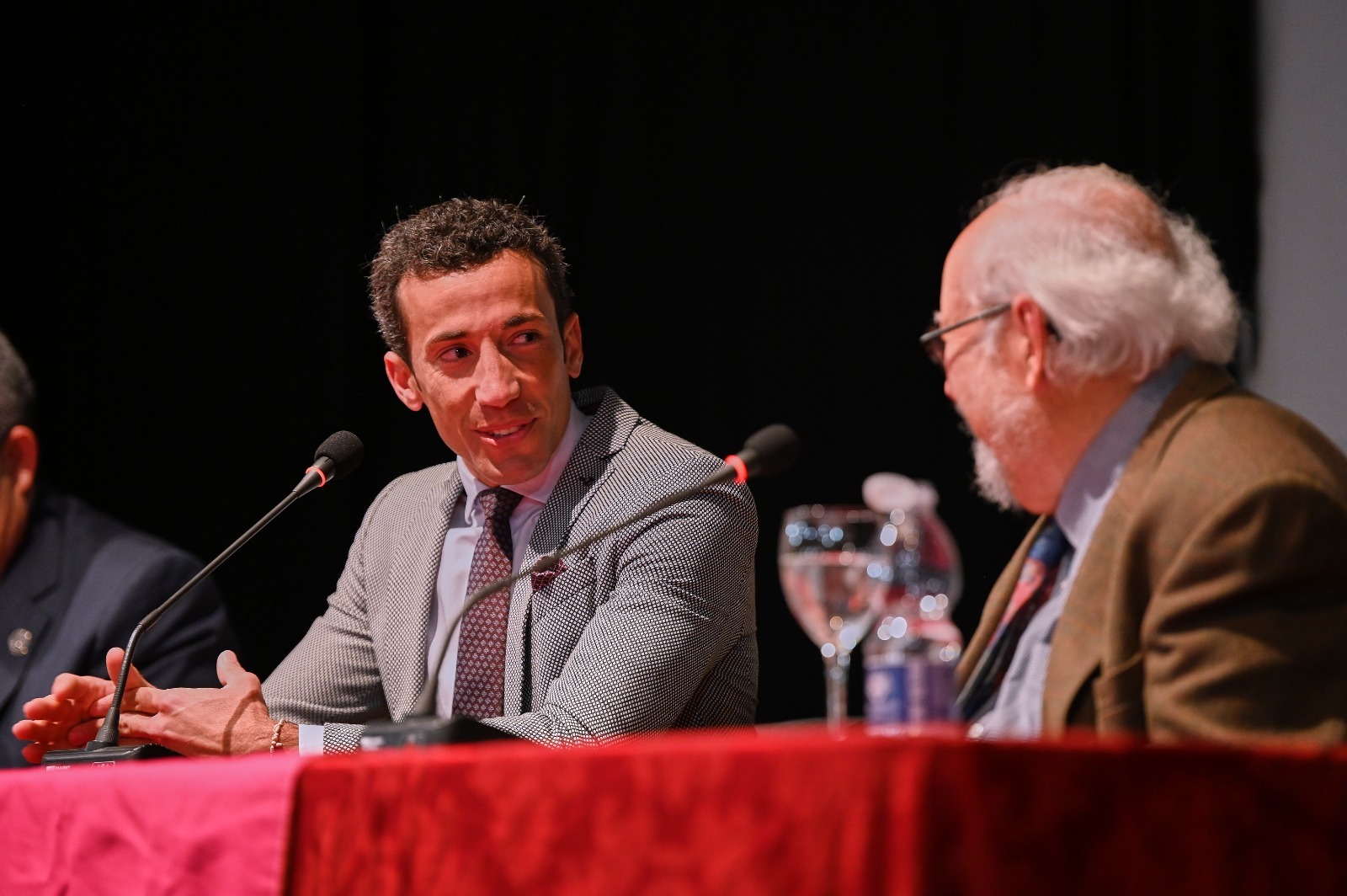 David de Miranda conversa con Domingo Prieto