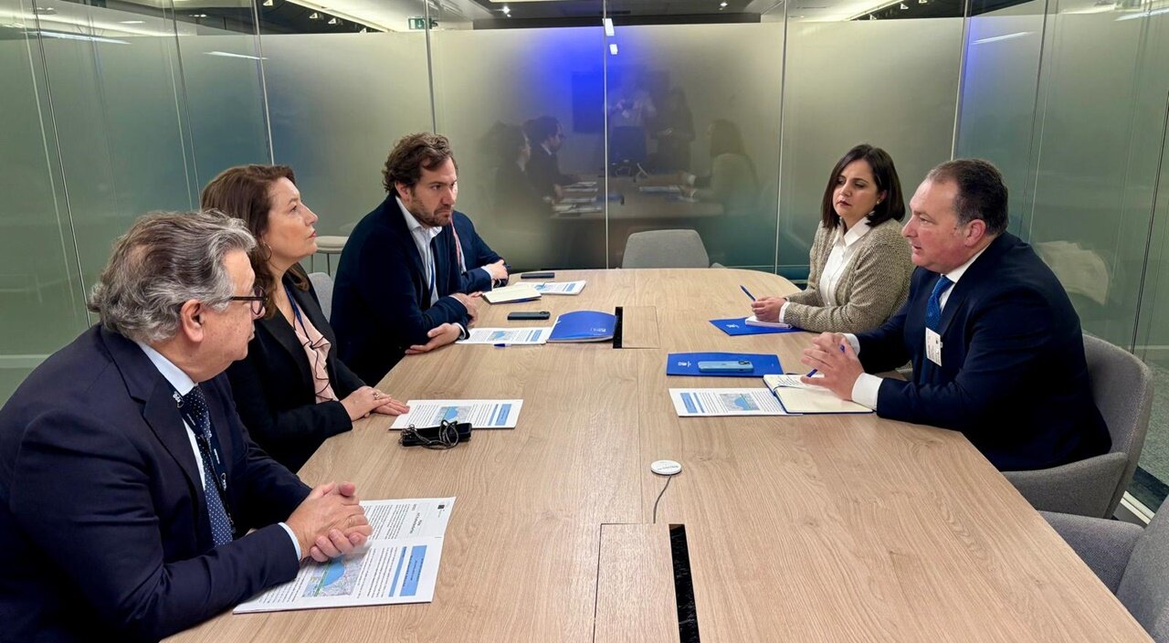 Toscano reunido con representantes europeos