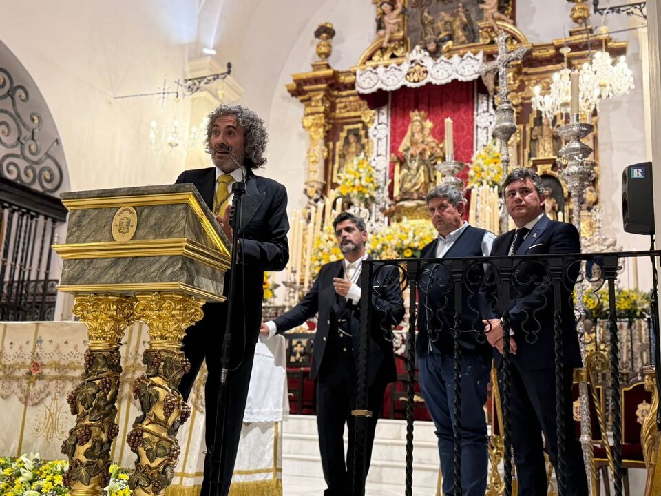 Interviene el hermano mayor de la Hdad de la Bella