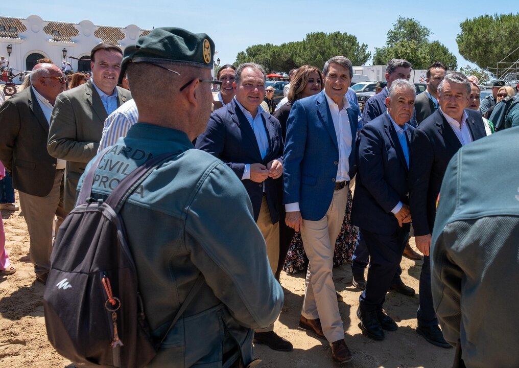 Autoridades antes de la activación del Plan Aldea